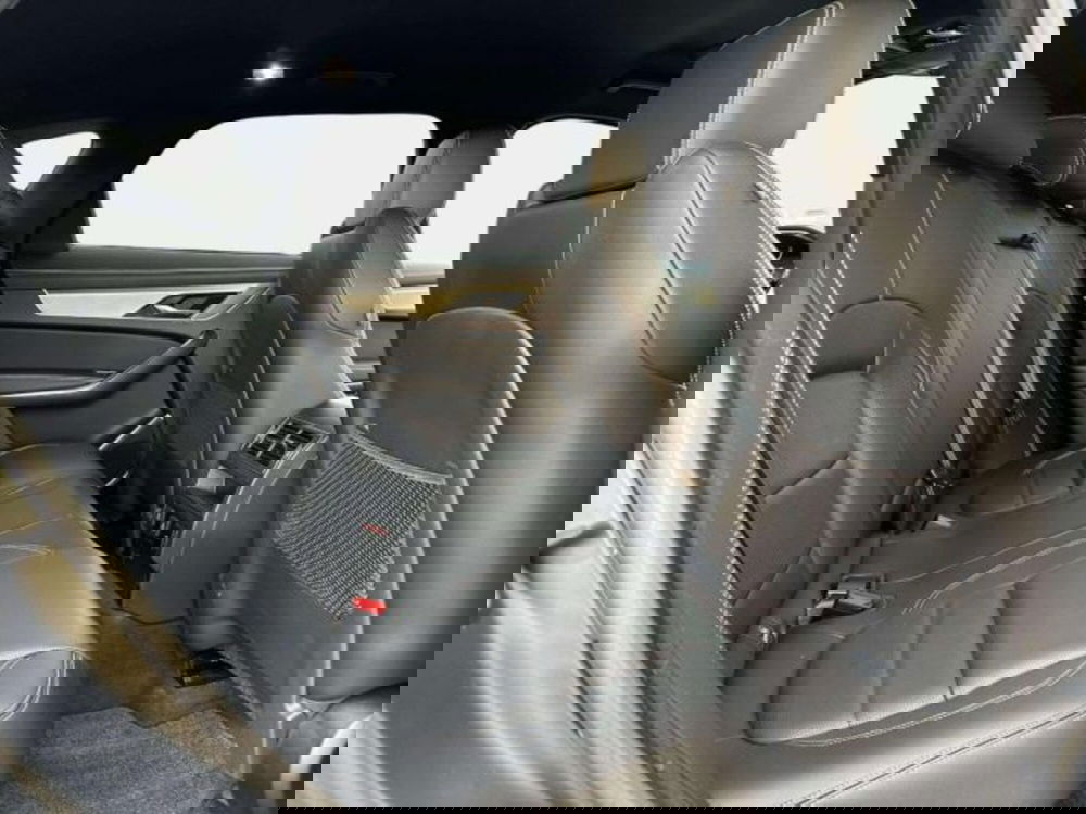 Jaguar F-Pace usata a Siena (4)