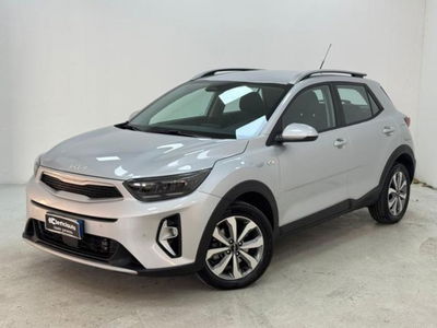 Kia Stonic 1.0 t-gdi mhev Urban 100cv mt del 2024 usata a Lurate Caccivio