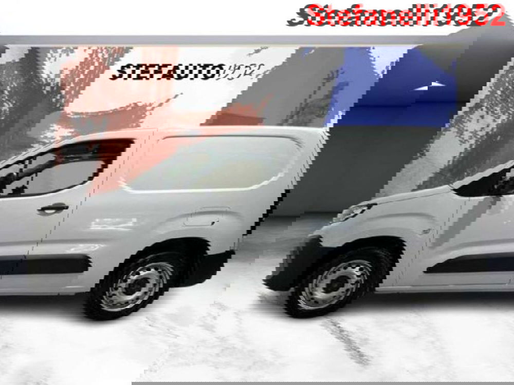 Peugeot Partner Furgone nuova a Bologna (3)