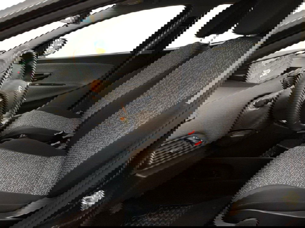 Lancia Ypsilon usata a Torino (9)