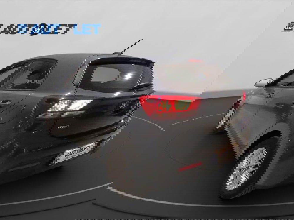 Kia Rio usata a Genova (8)