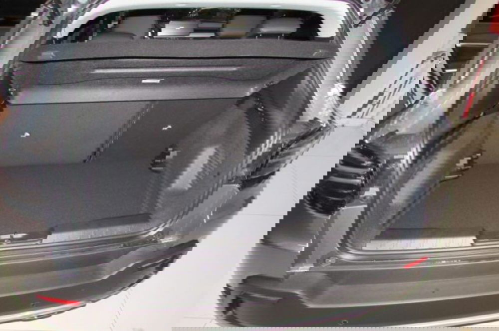 Jeep Avenger nuova a Milano (14)