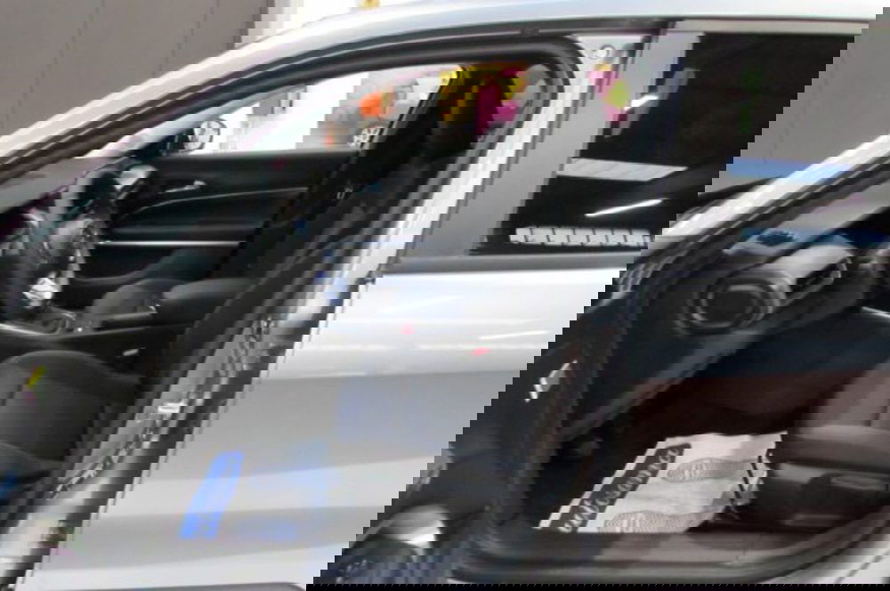 Jeep Avenger nuova a Milano (6)