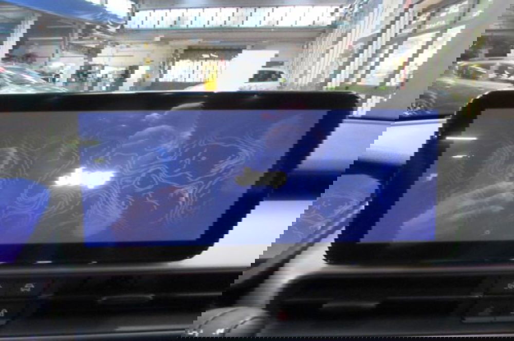 Jeep Avenger nuova a Milano (9)