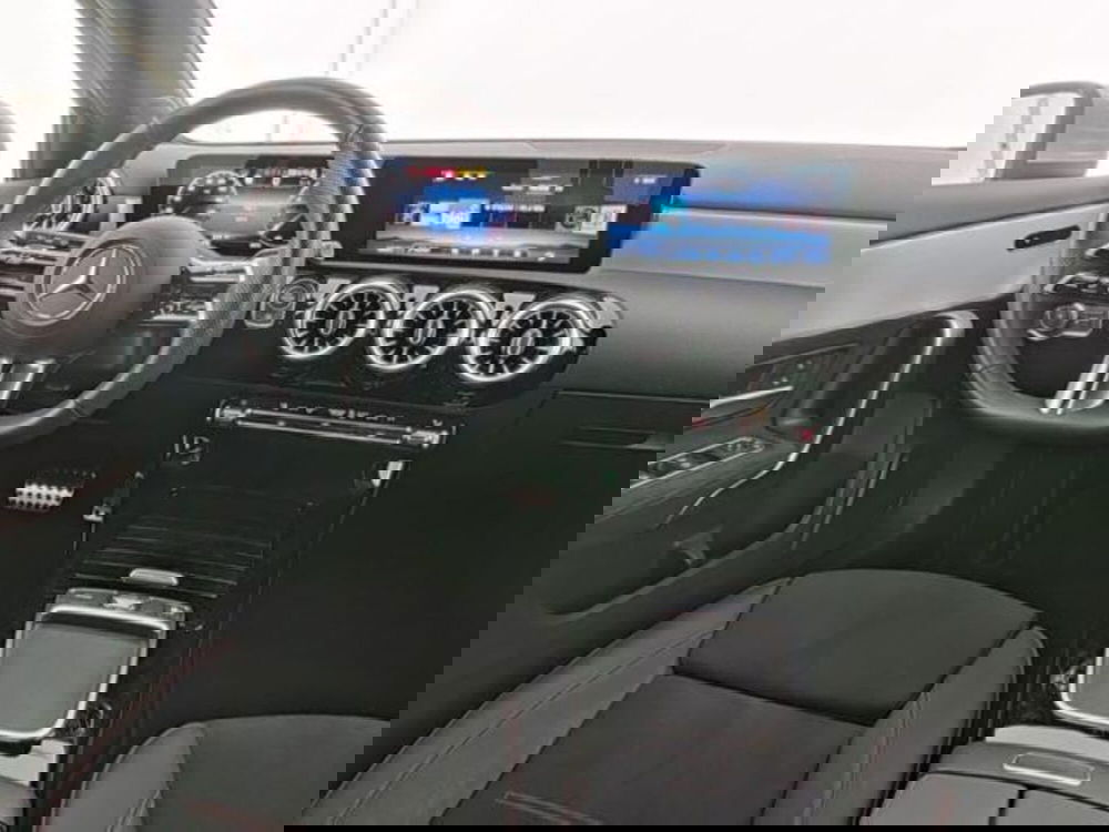 Mercedes-Benz Classe A usata a Milano (7)