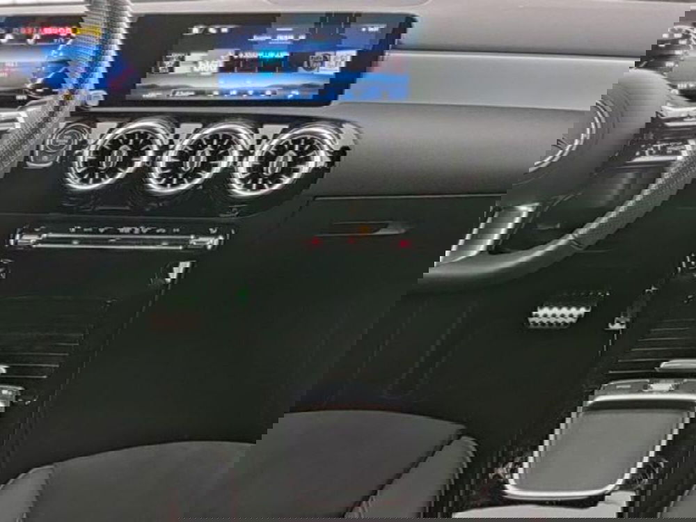 Mercedes-Benz Classe A usata a Milano (6)