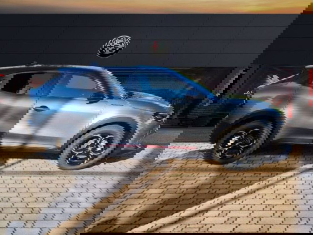 Alfa Romeo Junior nuova a Monza e Brianza (4)