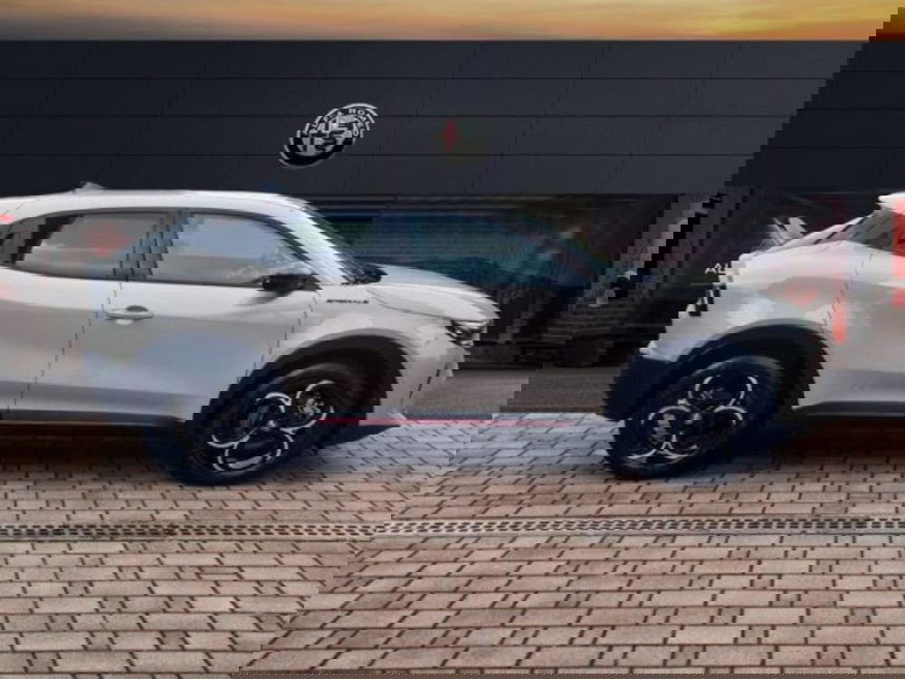 Alfa Romeo Junior nuova a Monza e Brianza (4)