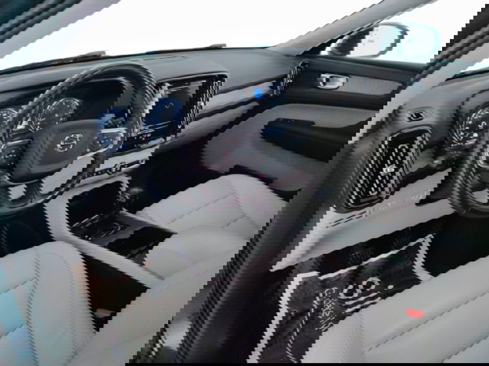 Volvo XC40 usata a Teramo (13)