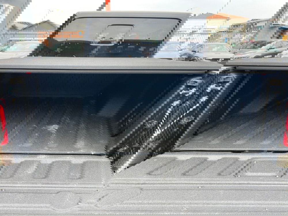 Jeep Gladiator usata a Verona (12)