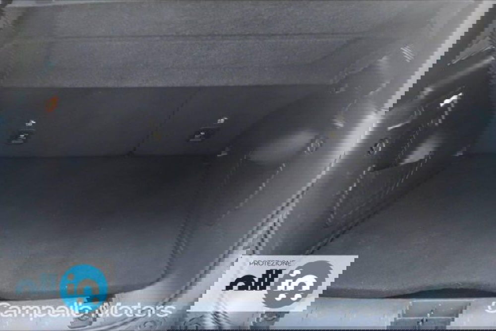 Jeep Renegade usata a Venezia (18)