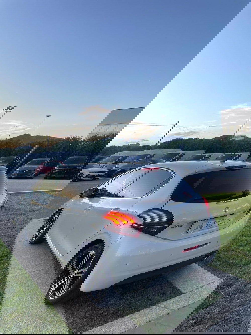 Peugeot 208 usata a Sassari (16)