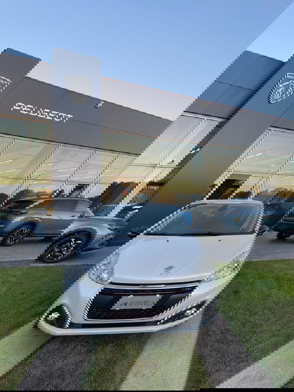 Peugeot 208 usata a Sassari (17)