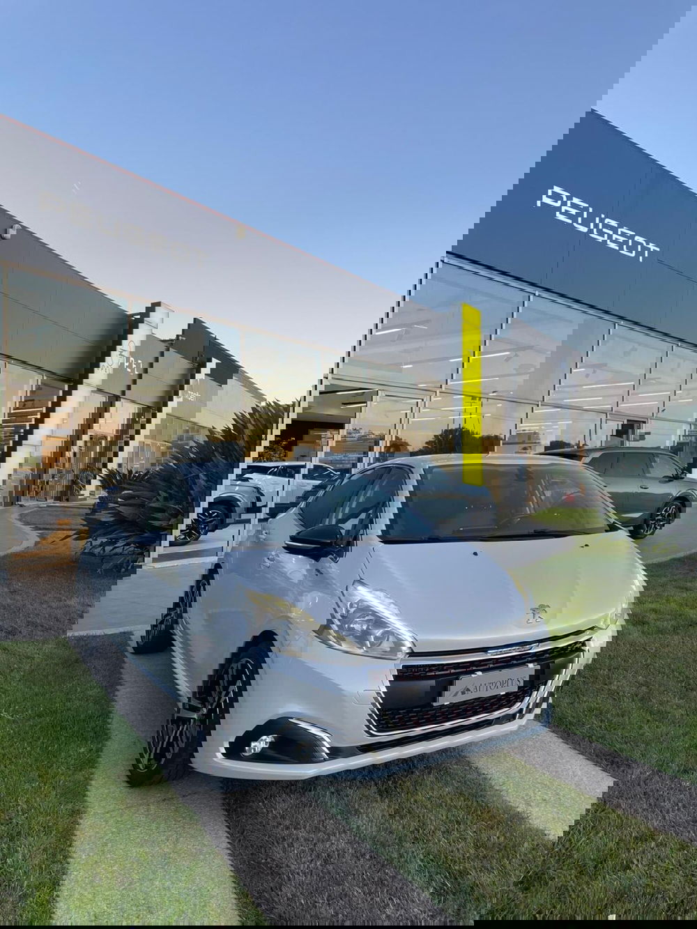 Peugeot 208 usata a Sassari (4)