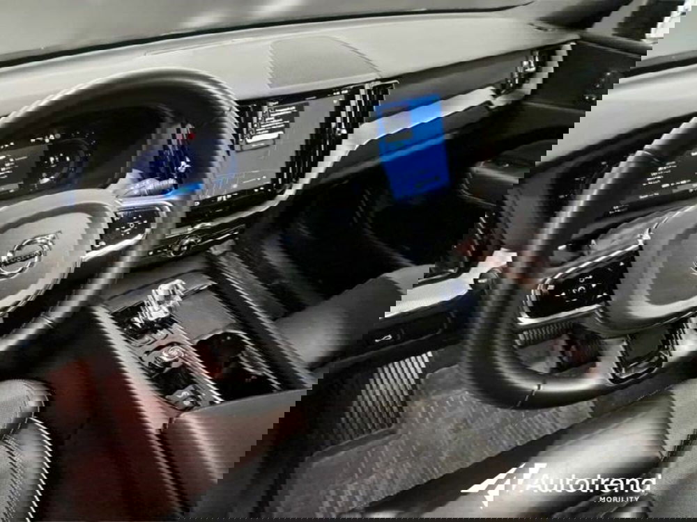 Volvo XC60 usata a Bari (5)