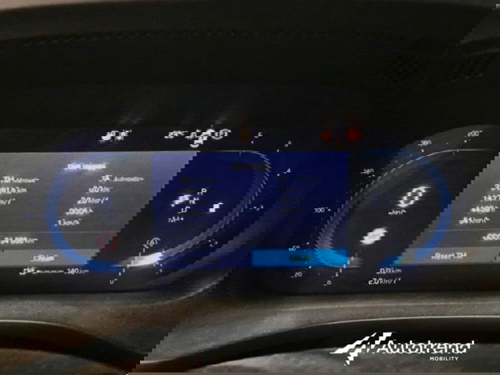 Volvo XC60 usata a Bari (6)