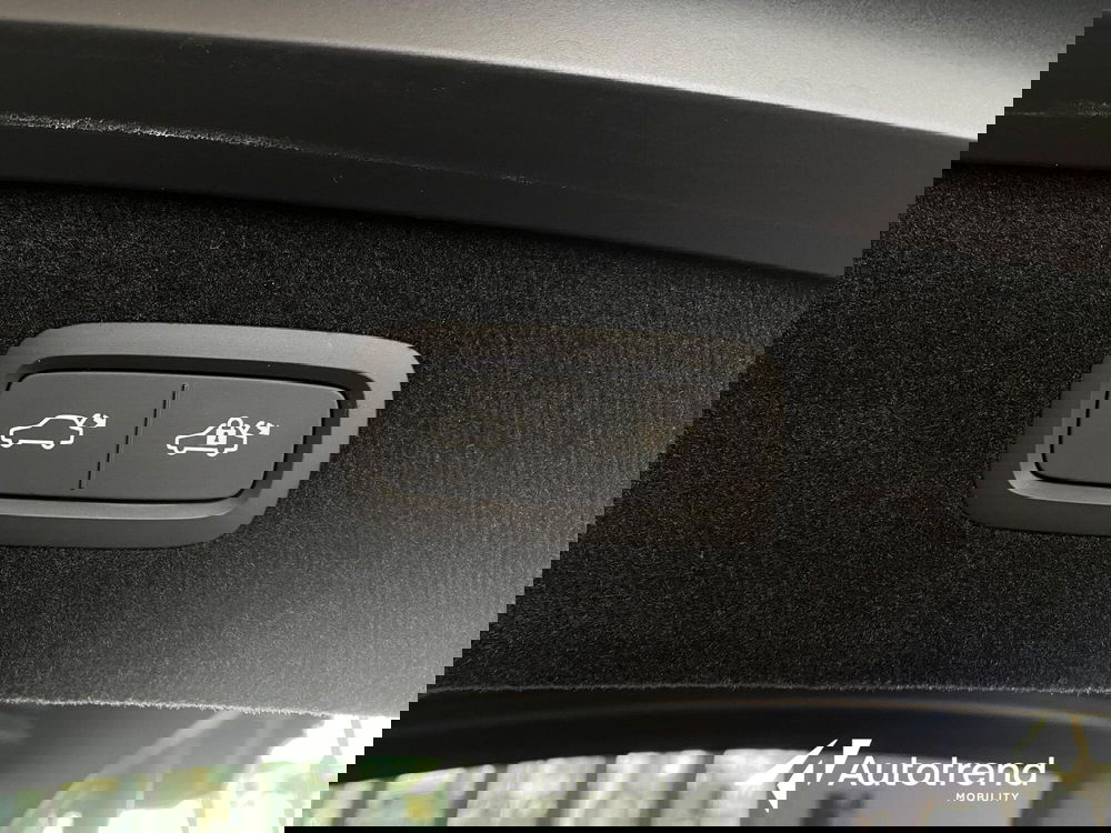 Polestar Polestar 3 nuova a Bari (20)