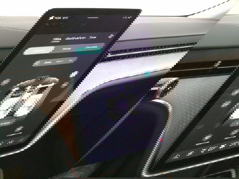 Volvo EX90 usata a Roma (18)