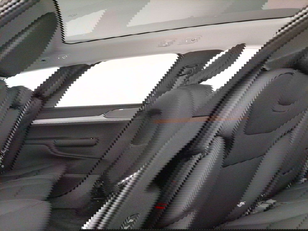 Volvo EX90 usata a Roma (9)