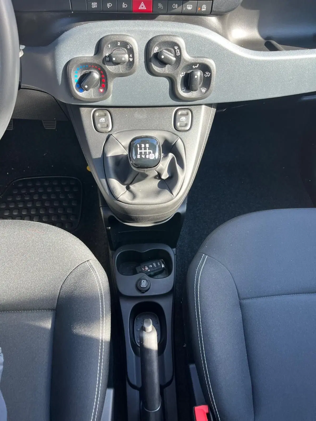 Fiat Panda nuova a Milano (17)