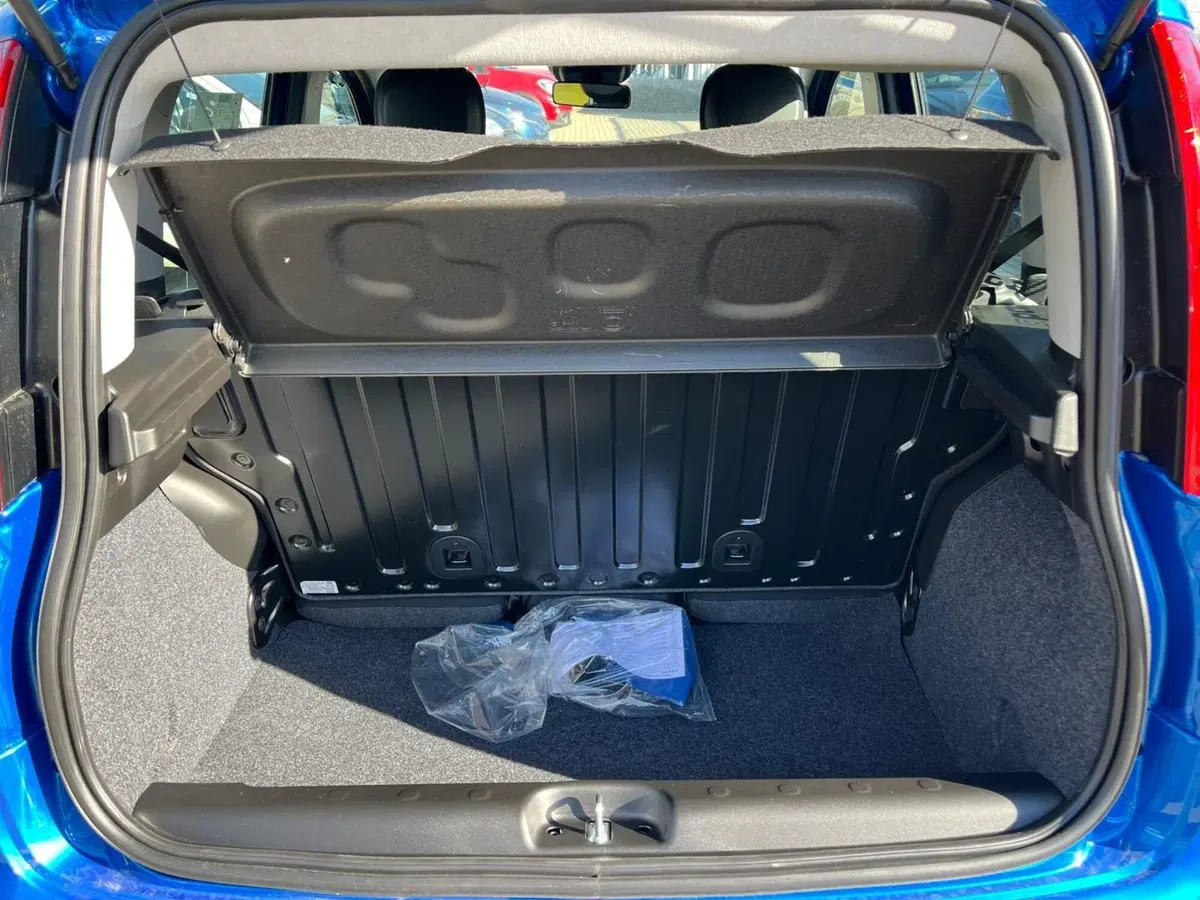 Fiat Panda nuova a Milano (10)