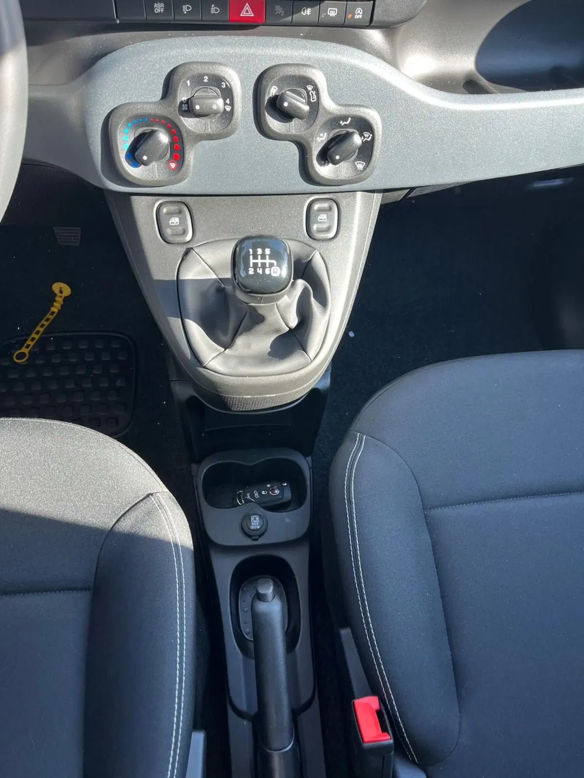 Fiat Panda nuova a Milano (17)