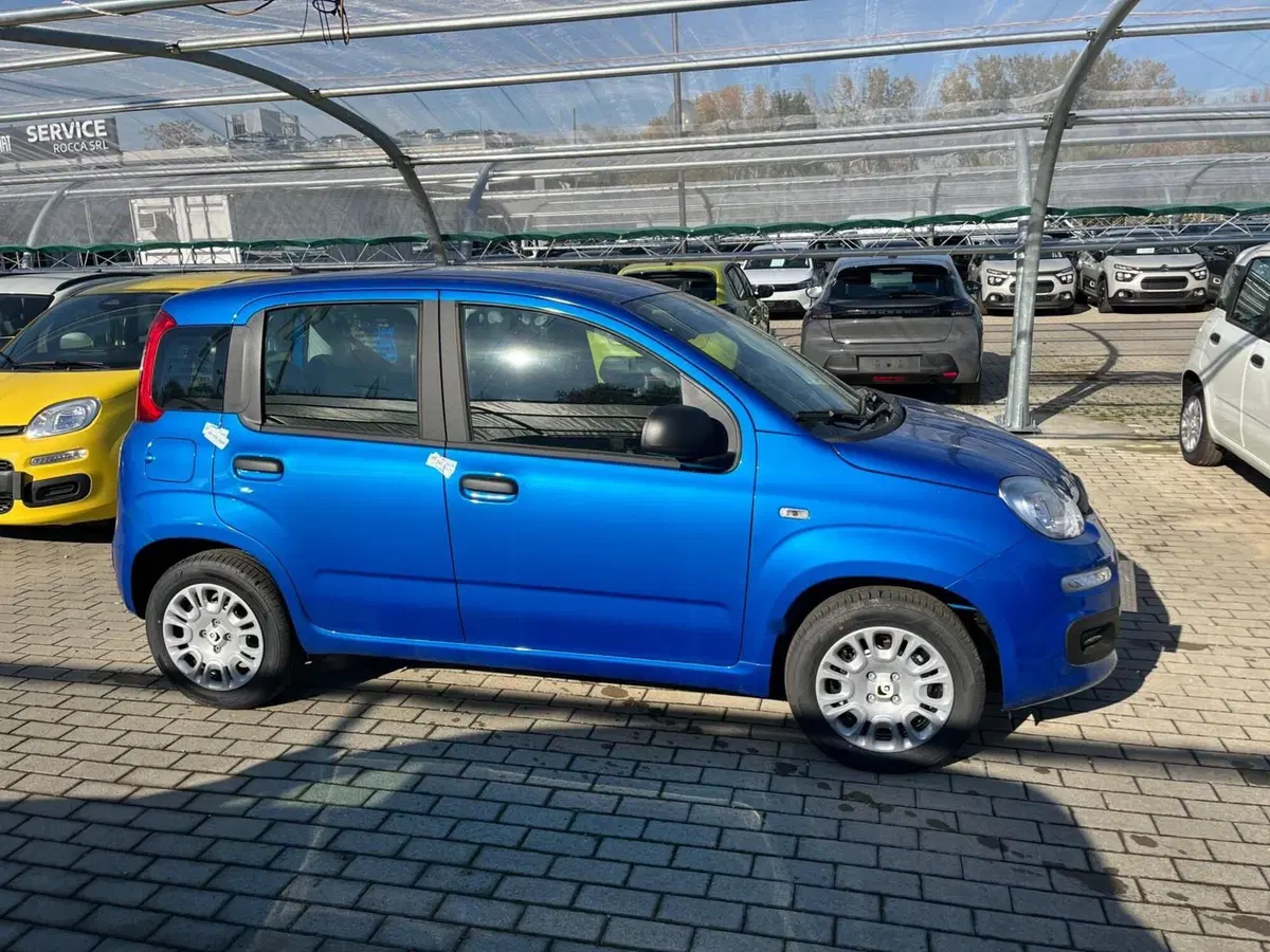 Fiat Panda nuova a Milano (4)
