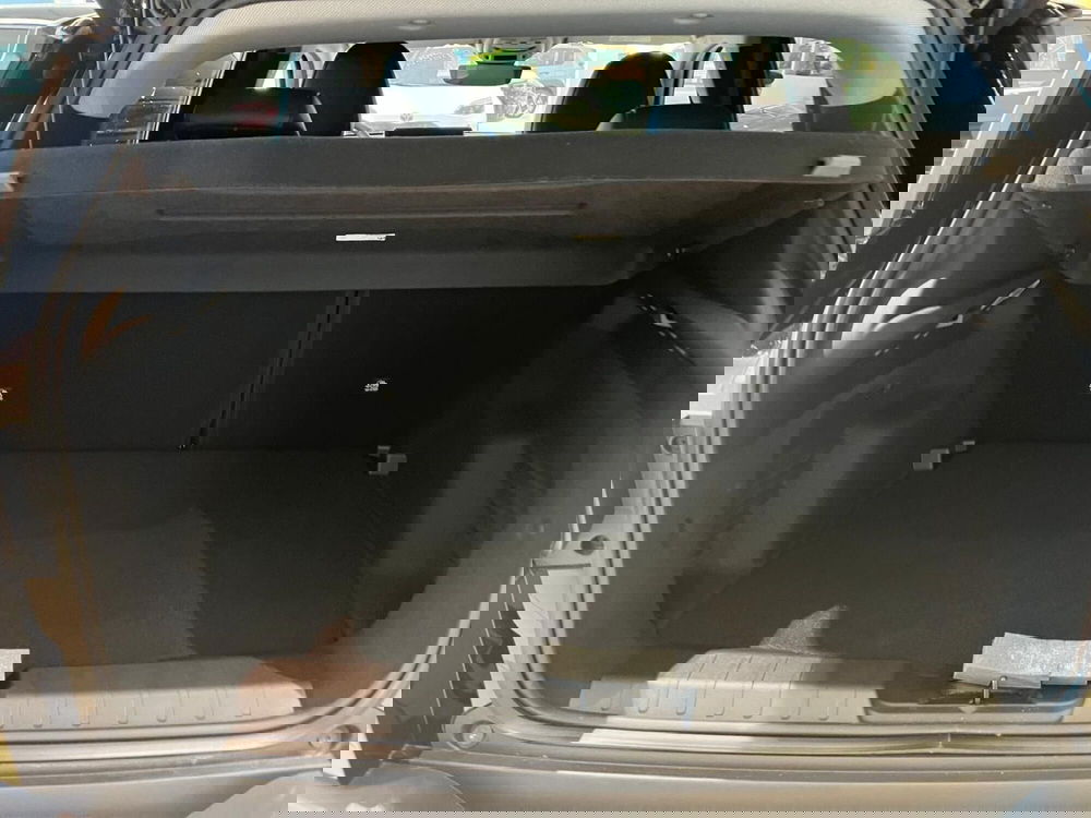 Jeep Avenger nuova a Milano (10)