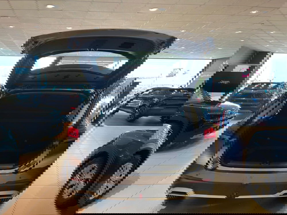 Mg ZS nuova a Milano (9)