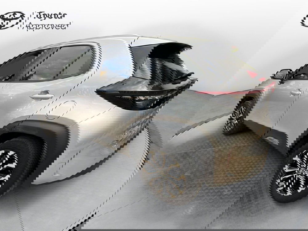 Toyota Yaris Cross nuova a Sassari (3)