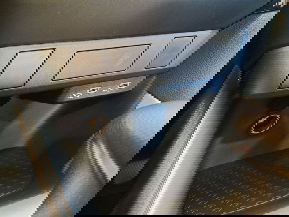 Toyota Yaris Cross usata a Cagliari (18)