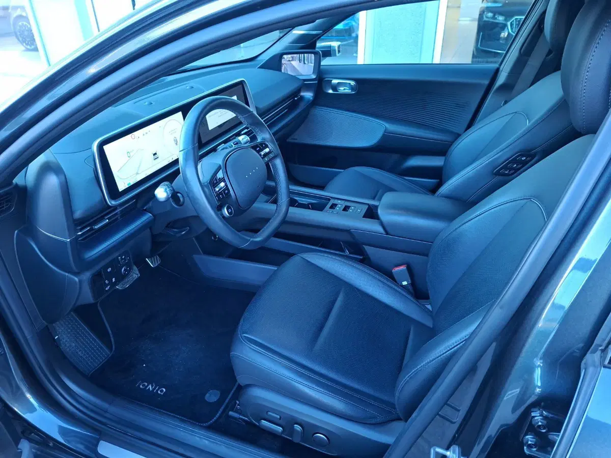 Hyundai Ioniq 5 usata a Macerata (13)