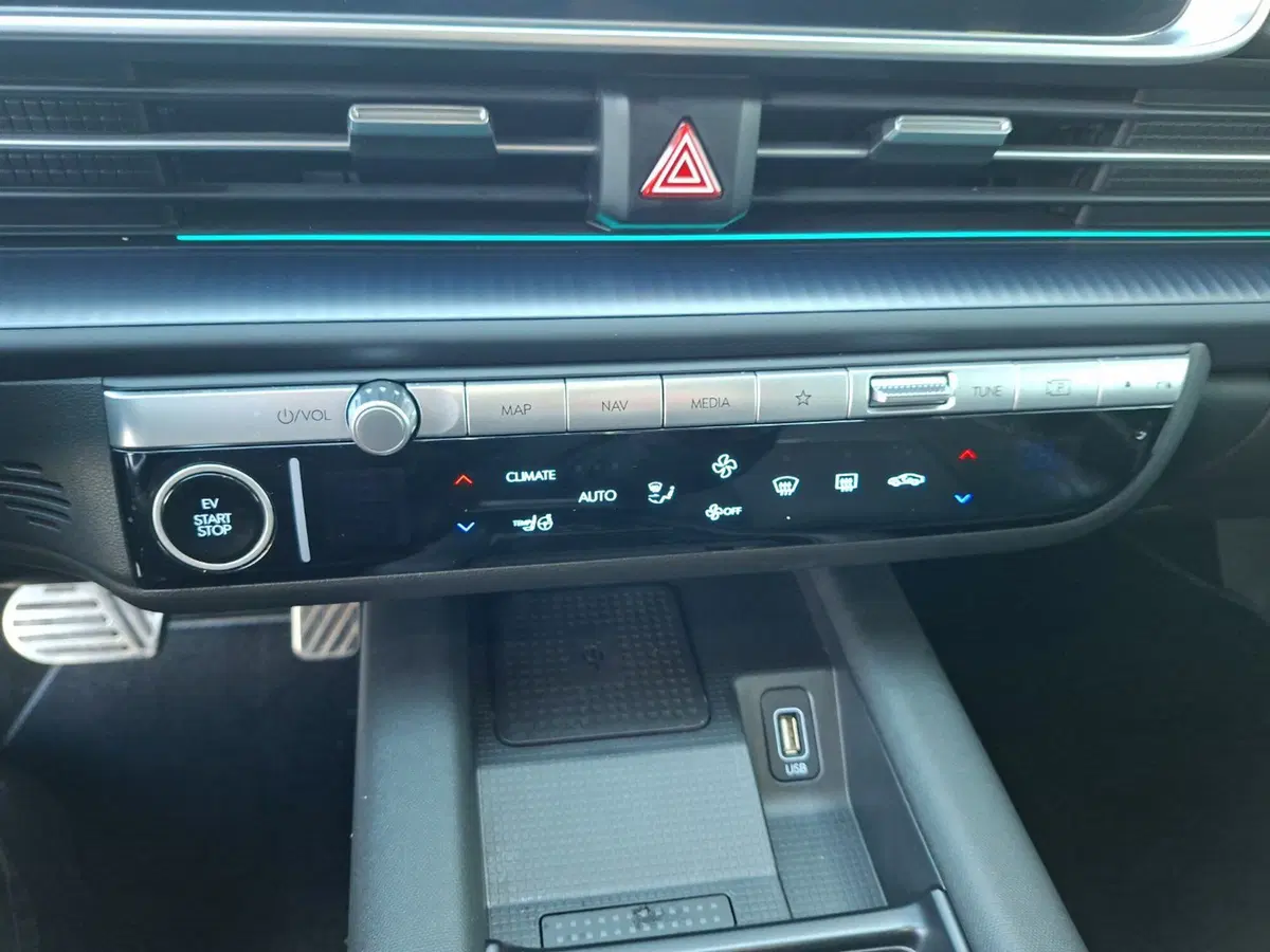 Hyundai Ioniq 5 usata a Macerata (16)