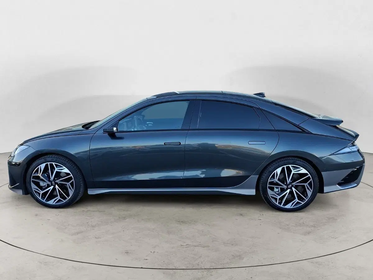 Hyundai Ioniq 5 usata a Macerata (2)