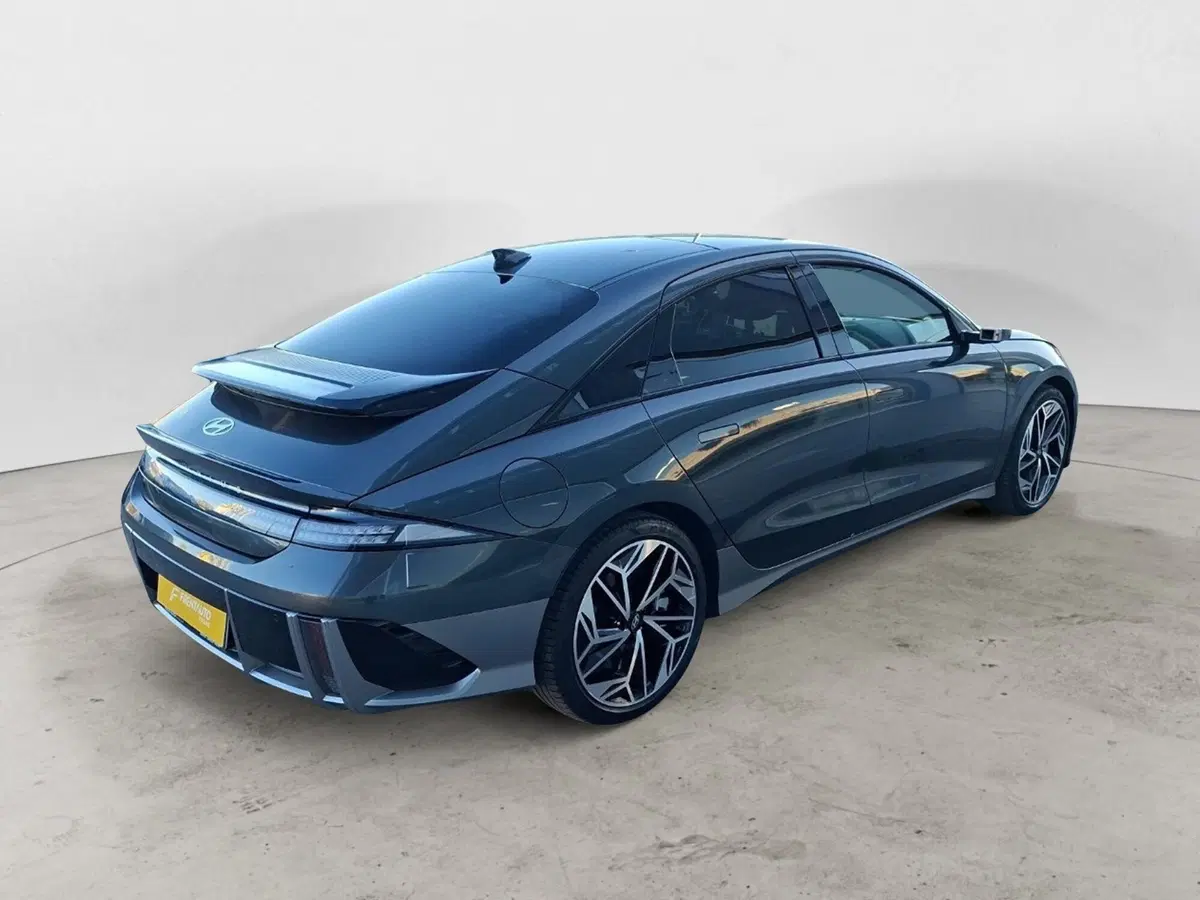 Hyundai Ioniq 5 usata a Macerata (6)