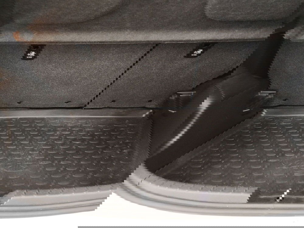 Toyota Yaris usata a Roma (13)