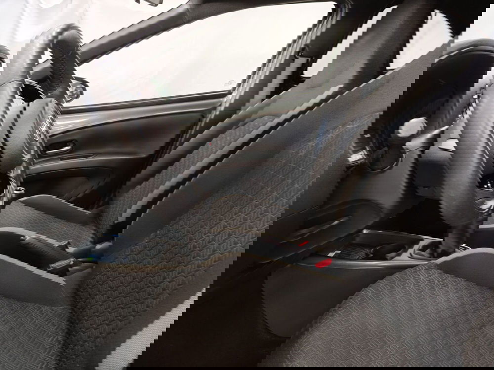 Toyota Aygo X usata a Roma (15)