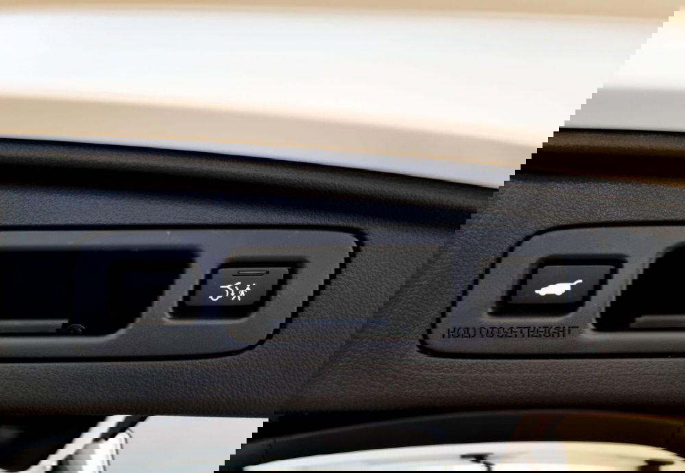 Honda CR-V nuova a Pavia (19)