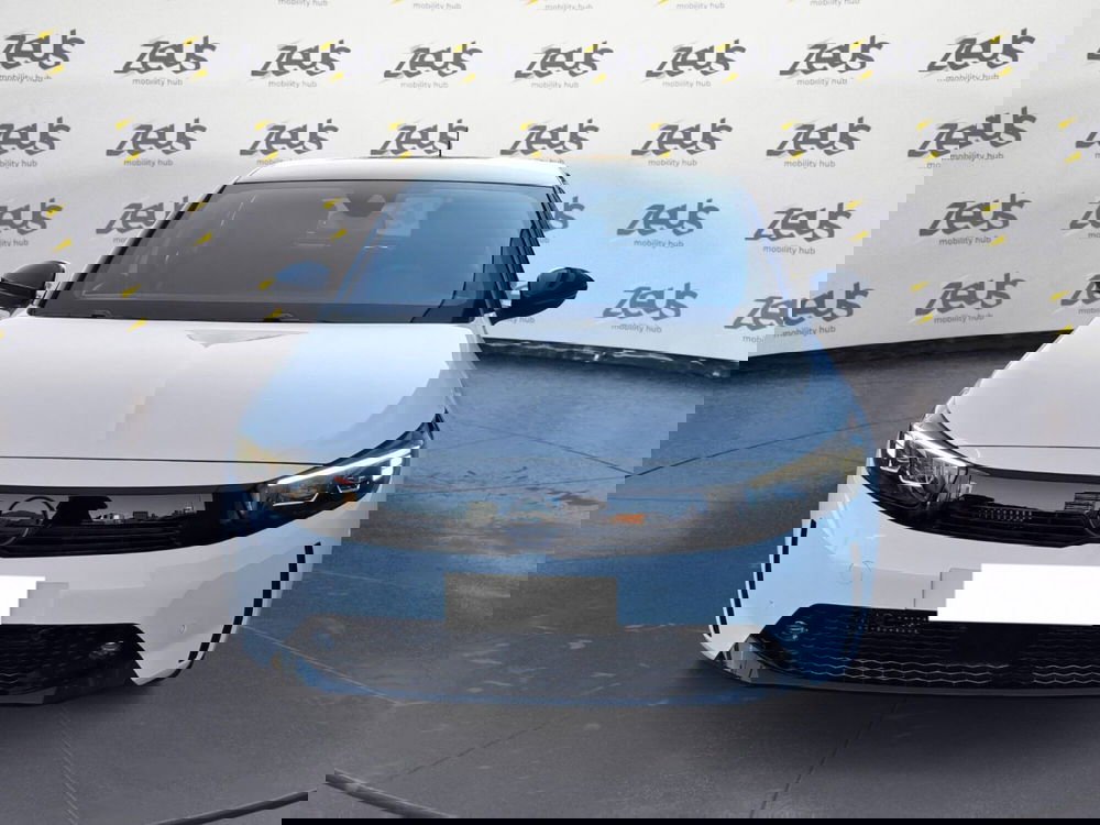 Opel Corsa nuova a Bologna (2)