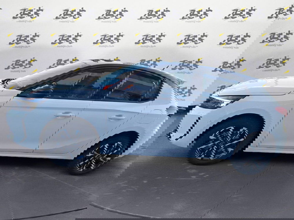 Opel Corsa nuova a Bologna (3)