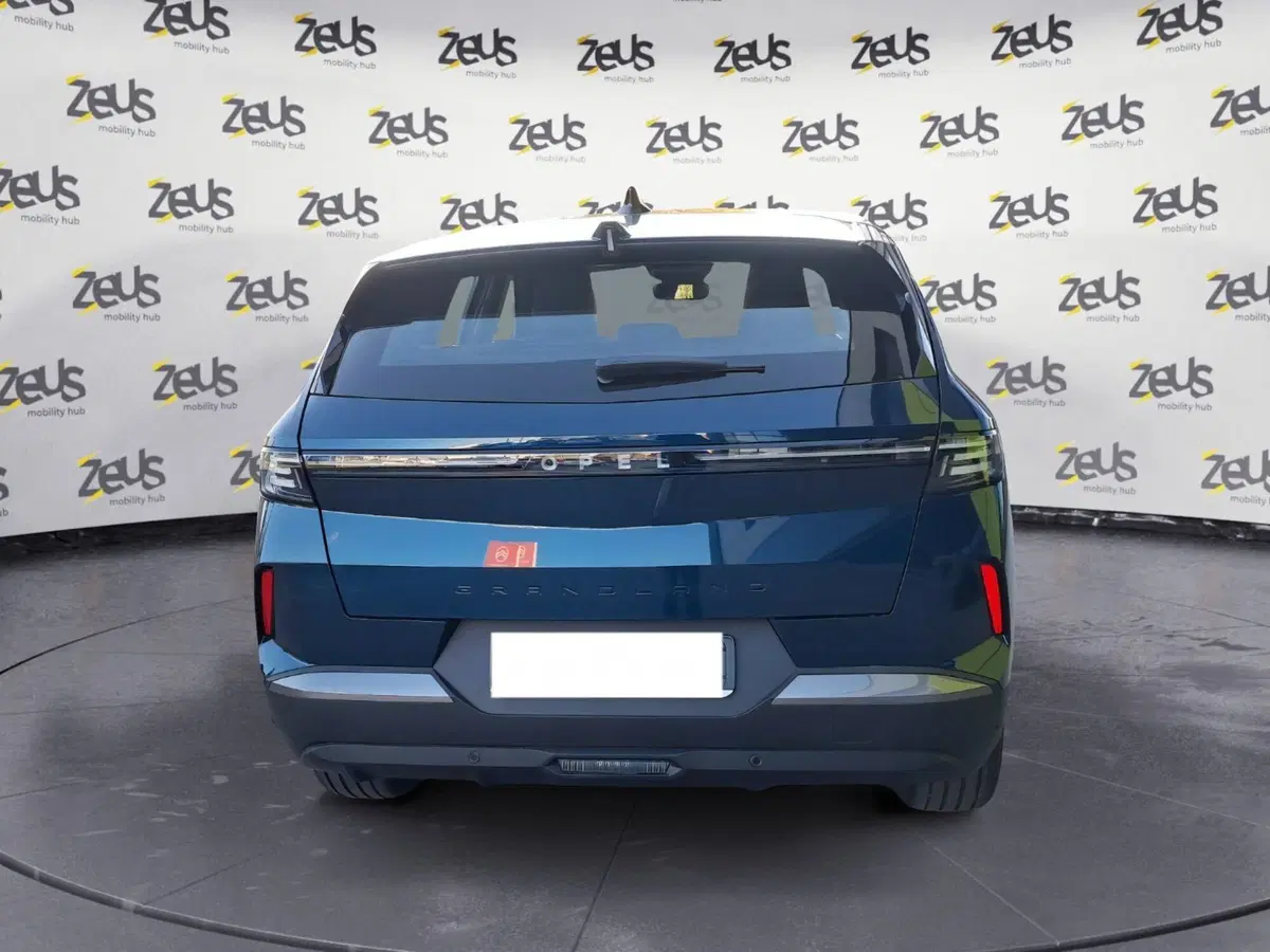Opel Grandland nuova a Bologna (5)