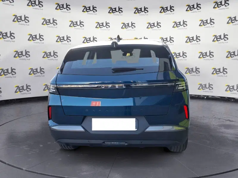 Opel Grandland nuova a Bologna (5)
