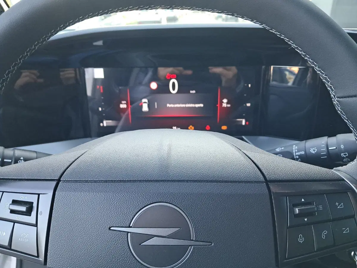 Opel Mokka nuova a Bologna (11)