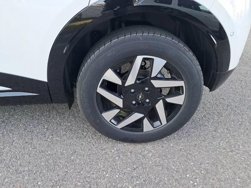 Opel Mokka nuova a Bologna (9)