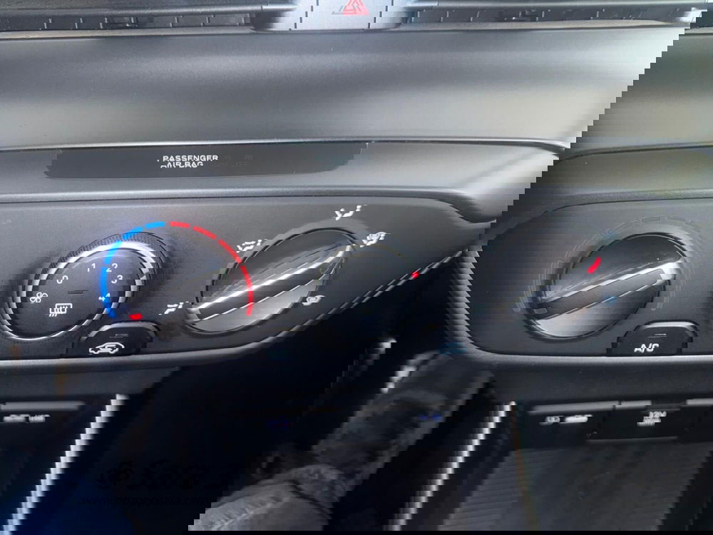 Hyundai Bayon usata a Benevento (12)