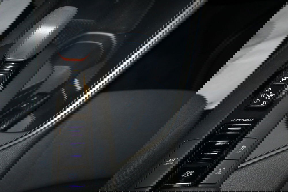 Toyota Toyota C-HR usata a Cremona (14)