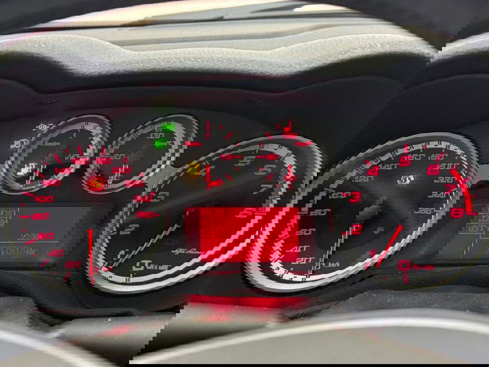 Alfa Romeo MiTo usata a Como (11)