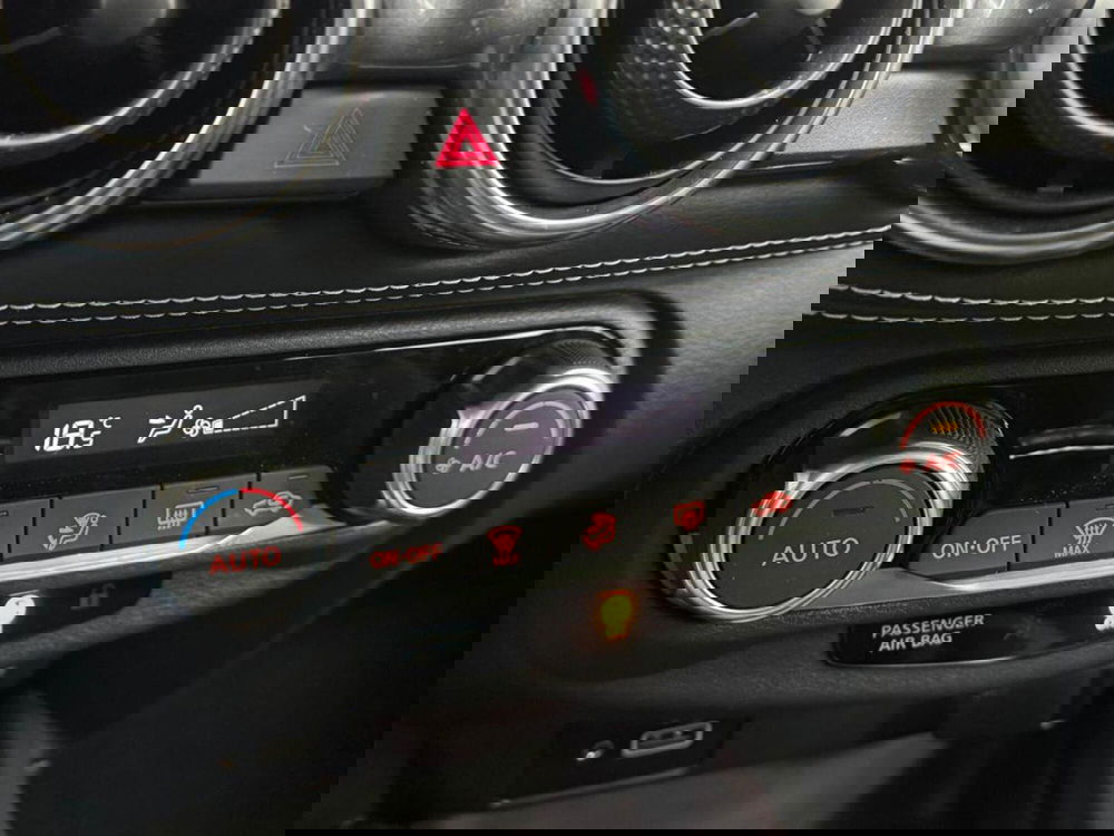 Nissan Juke usata a Como (18)