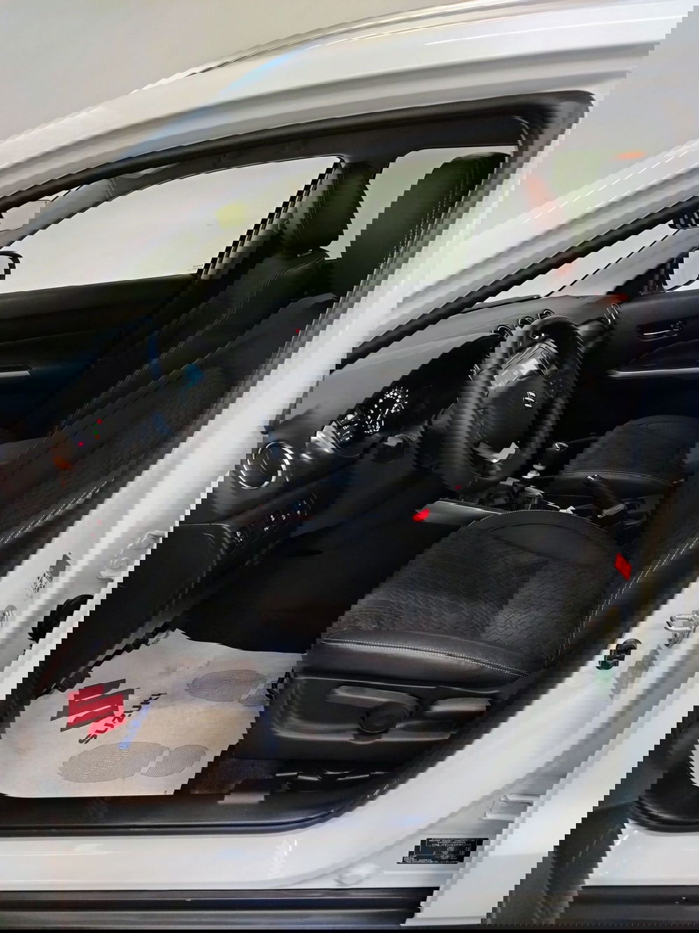 Suzuki Vitara nuova a Rovigo (6)