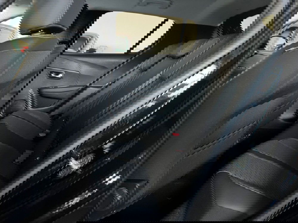 Peugeot 208 nuova a Bari (15)